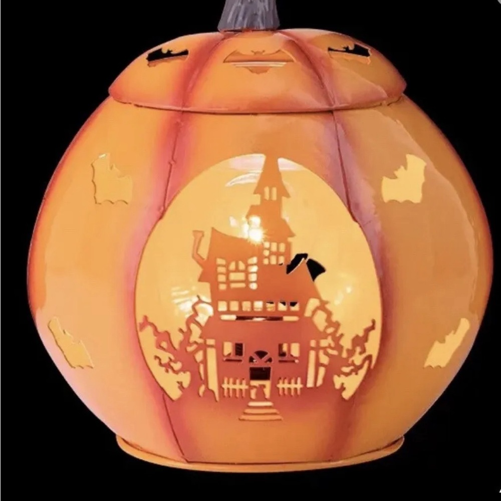 Paranormal Pumpkin full size Warmer (New in box)
